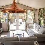 Chalet Farmstay Hof Nieuwerkerk